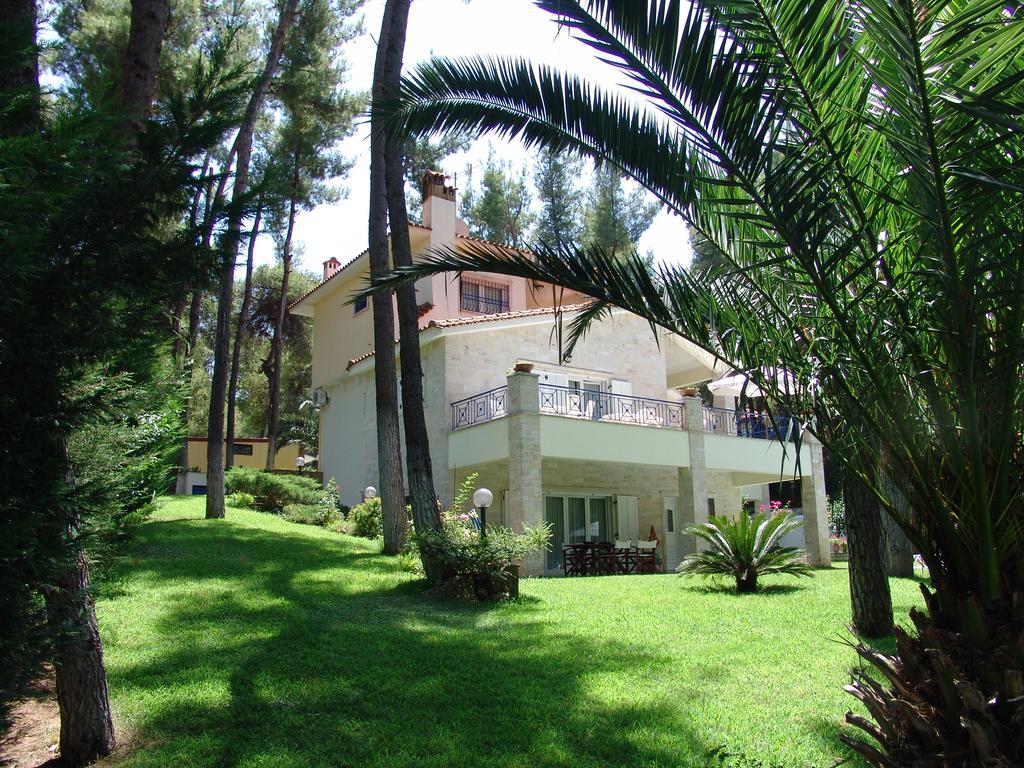 Mira Forest Residences Sani  Esterno foto